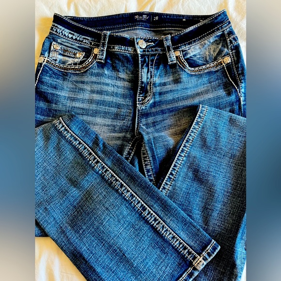 Miss Me ladies jeans like new! - Picture 5 of 11
